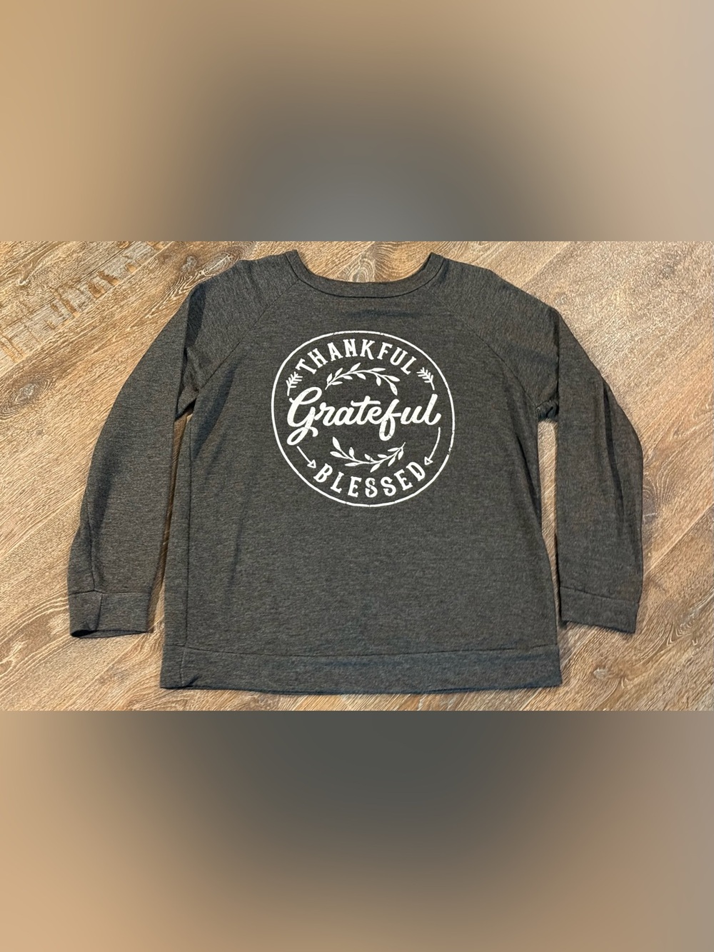 Women’s Lovely Souls Gray Long Sleeve Top Size Medium
